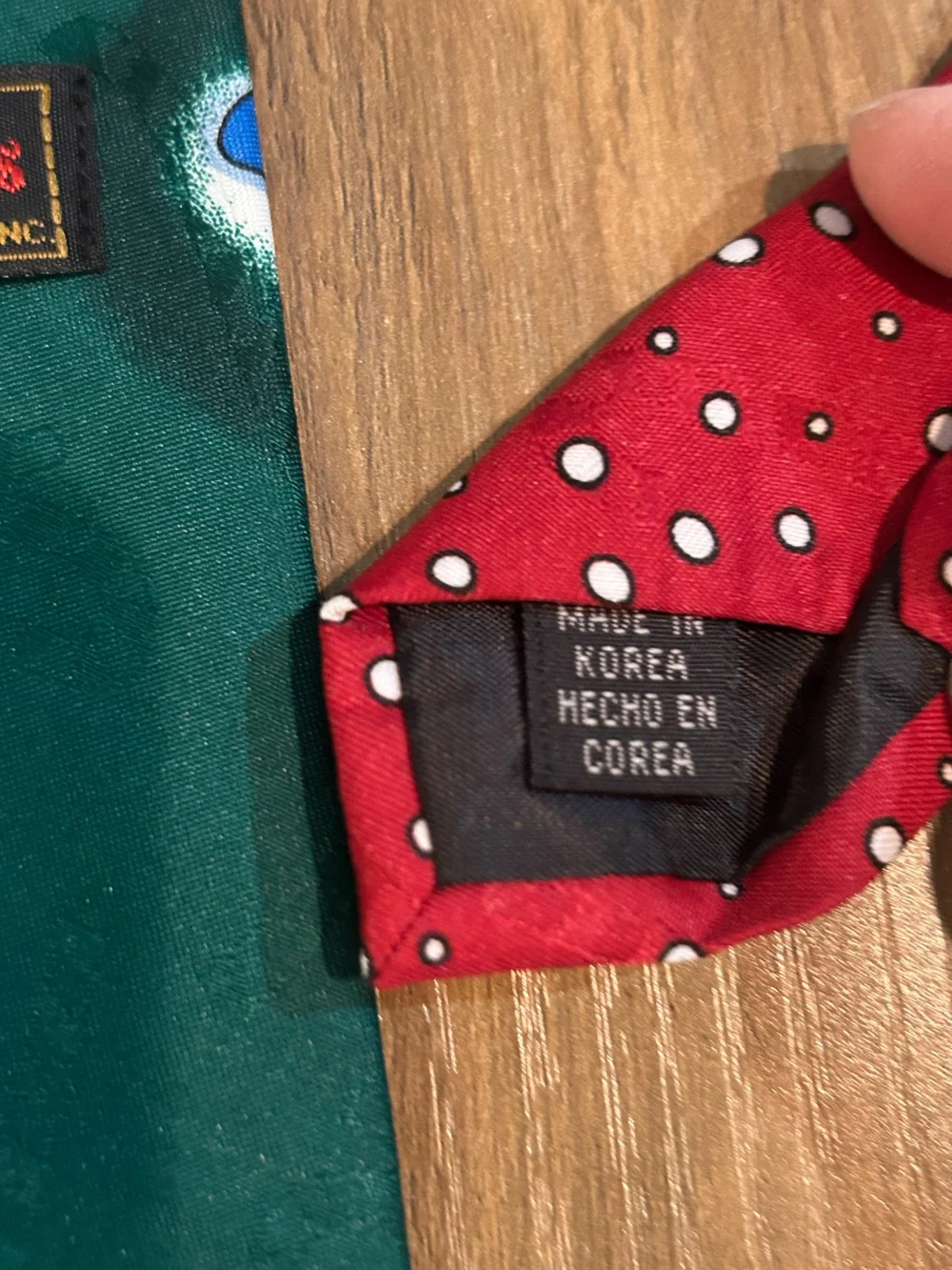 Vintage Yule Tide Greetings Hallmark  Christmas Golf Santa Novelty Tie